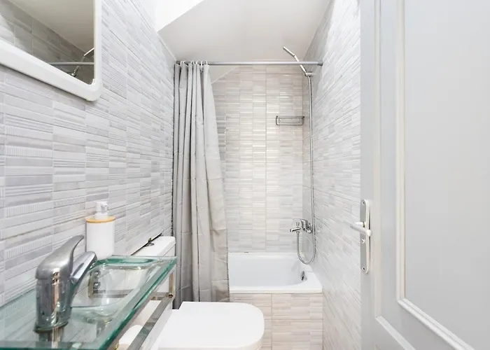 Bright&elegant Duplex With Terrace&pool, Just Steps From Puerto Colón