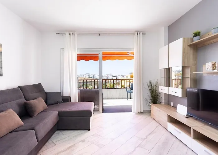 Bright & Elegant Duplex With Terrace And Pool, Just Steps From Puerto Colon Apartment *