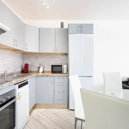 Bright & Elegant Duplex With Terrace And Pool, Just Steps From Puerto Colon * 阿德耶
